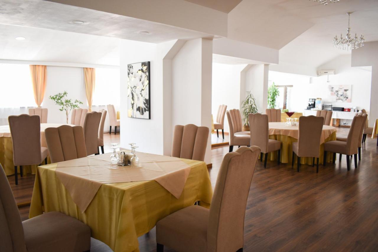 Hotel Solar Фокшані Екстер'єр фото