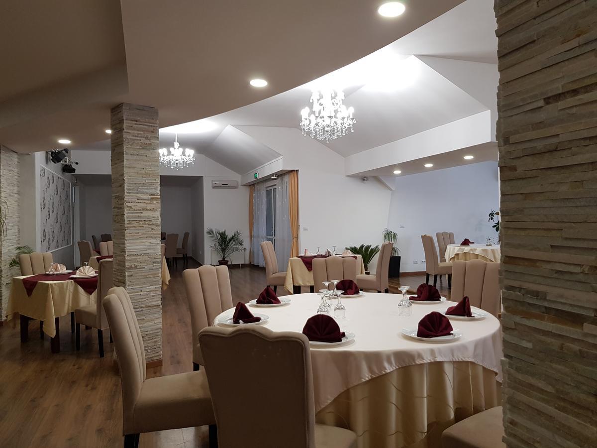 Hotel Solar Фокшані Екстер'єр фото